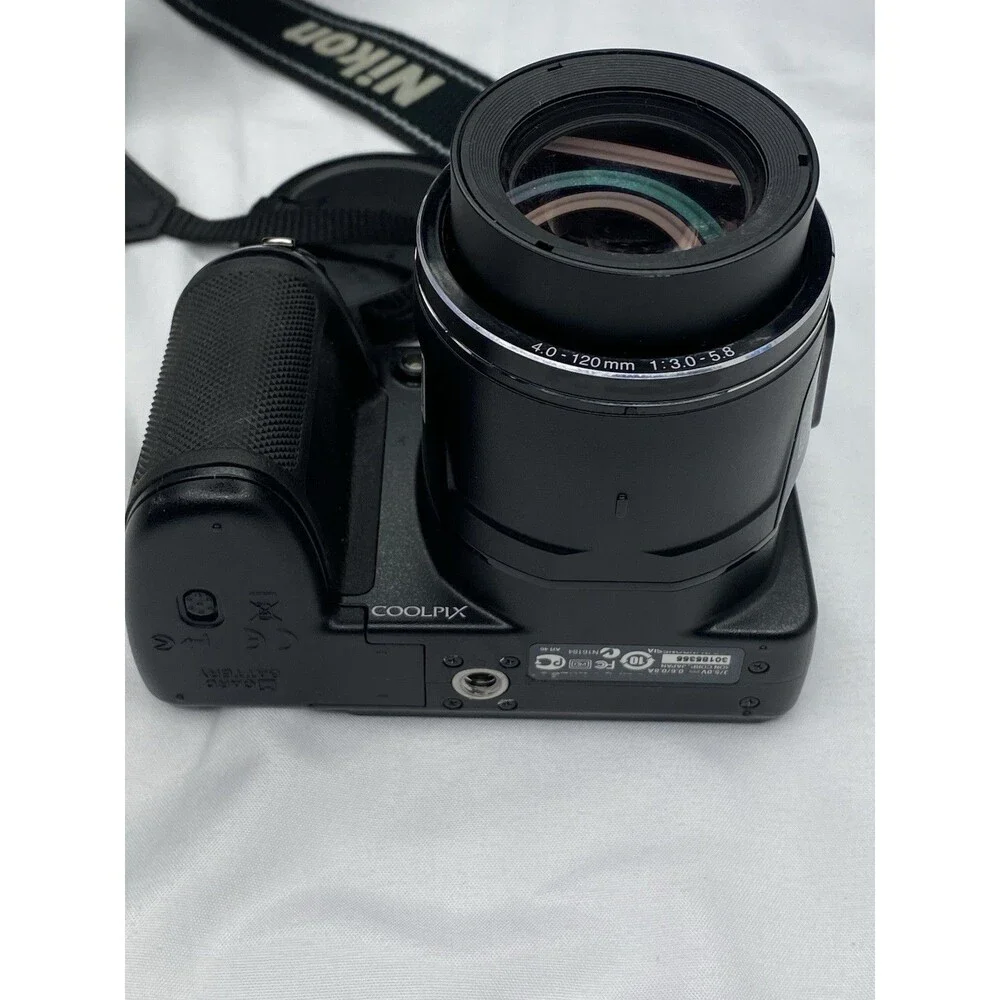 Nikon COOLPIX L820 16.0MP Digital Camera - For Parts Or Repair